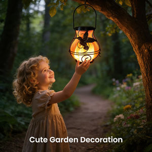 Lanternes solaires d'extérieur étanches à effet flamme vacillante, lanternes solaires suspendues en métal en forme de colibri, décoration de patio, de véranda et de jardin - Product Image 6