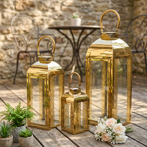 Porte-bougie en métal plaqué or de luxe moderne, lanternes design pour la décoration de la maison et des hôtels - Product Image 5