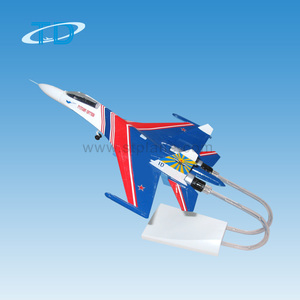 Modello di Aereo SU-27 1/70 31cm, Simulazione Artigianale per Appassionati di Aviazione - Product Image 2