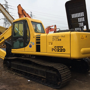Excavadora Komatsu PC220 Usada en Venta, Modelo 2022, Alta Eficiencia, Diseño Duradero, Sistema Hidráulico Confiable, Motor, Caja de Cambios, Bomba - Product Image 1