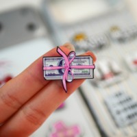Autocollants pour téléphone en émail dur rose mignon et féminin, motifs pinceau de maquillage, brillant à lèvres, nœud, clapperboard de voyage, avec colle 3M