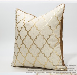 Azulejo marroquí Jacquard Golden Pillow Covers Decoración para el hogar Cojines de lujo Gold Quatrefoil Pattern Fundas de cojines - Product Image 2