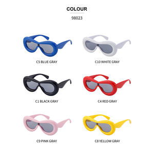 Gafas de Sol para Mujer ZT-98023, UV400, Montura de PC, Color Rojo, Diseño Moderno para Fiestas y Uso Diario - Product Image 3