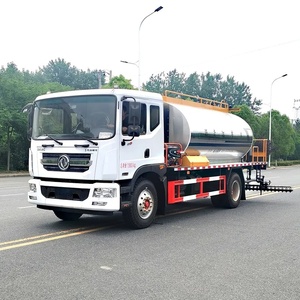 Camión Distribuidor de Asfalto Dongfeng de 12000 Litros, Pulverizador de Tanque de Betún para Mantenimiento de Carreteras - Product Image 1