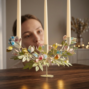 Candélabre avec motif floral pour la décoration de mariage et de la maison, porte-bougie en métal durable - Product Image 6