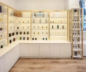 Dubai Luxury Perfume Shop Interior Design Decoration Display Racks Makeup Store Wooden Essential Oil Display Wall Shelf Cabinet