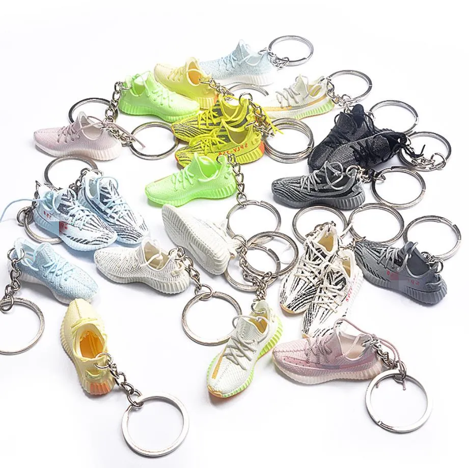 Souvenir Gantungan Kunci Modis. Sepatu Sneaker Mini 3D Sepasang, Sepatu Sneaker Mini, Gantungan Kunci