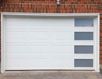 Portes de garage sectionnelles automatiques en acier et bois de style moderne, résistantes au vent et antivol pour usage domestique avec surface finie
