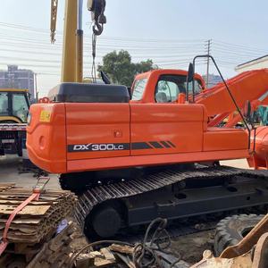 Doosan DX300LC รถขุดมือสองคุณภาพสูงอุปกรณ์ก่อสร้างที่ขายดีความจุ0.3เมตรเครื่องยนต์สีเดิมเกียร์ - Product Image 4