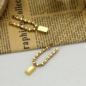 Collares de Moda 2026, Joyería Minimalista Hipoalergénica, Collar de Pepitas de Acero Inoxidable 316L con Baño de Oro PVD de 18k para Mujer - Product Image 3