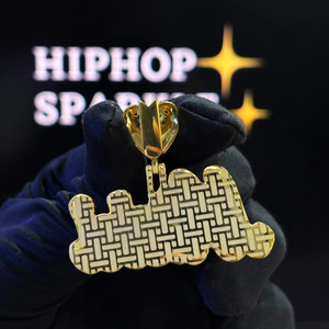 Pendentif Michi tendance personnalisé plaqué or 14 carats, bijoux hip-hop avec moissanite VVS et breloque cœur pour collier - Product Image 4