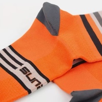 Chaussettes courtes de sport en nylon pour la course et l'entraînement, avec soutien de la voûte plantaire en mesh et compression, idéales pour la gym et le fitness
