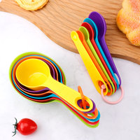Ensemble de 12 tasses et cuillères à mesurer en plastique colorées avec outils de mesure de cuisson de cuisine