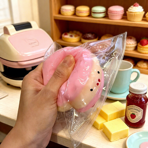 ของเล่นบีบ TPR รูปหมูและขนมปังสับปะรด - ของเล่นบีบคลายเครียดสำหรับเด็กและผู้ใหญ่ ของขวัญบรรเทาความเครียดสำหรับทุกเพศ - Product Image 4