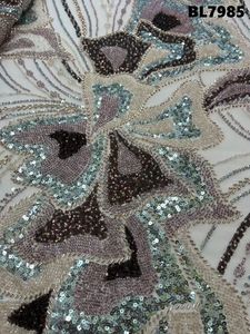 El yapı<span class=keywords><strong>m</strong></span>ı zarif jakarlı düz kumaş yüksek kaliteli işlemeli lüks kristaller boncuklu elmas düğün kızlar için yeni tasarı<span class=keywords><strong>m</strong></span> - Product Image 3