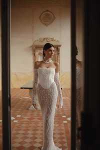 Robe de mariée sirène S1554N moderne en crêpe, longueur ras du sol, grande taille, avec appliques, manches amovibles, corset en dentelle perlée - Product Image 6