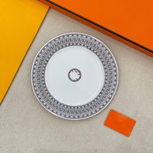 Juego de Vajilla de Porcelana Fina de Alta Gama para el Hogar, Platos Dobles Creativos de Lujo Ligero para Bistec al Estilo Occidental, Platos Elegantes - Product Image 3