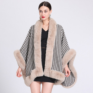 Hiver Femmes Lapin Fourrure Trim <span class=keywords><strong>Pied</strong></span> <span class=keywords><strong>de</strong></span> <span class=keywords><strong>Poule</strong></span> Cape Châle Laine Fausse Fourrure <span class=keywords><strong>Poncho</strong></span> - Product Image 3
