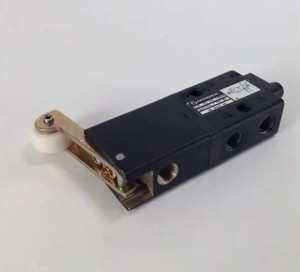 Vanne à levier manuelle série X3044302 X30 5/2, port G1/8, débit de 335 L/min, -0,9-10 bars, corps en zinc - Product Image 1