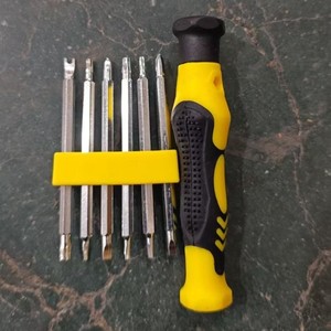 Multipurpose <b>Screwdriver</b> <b>Set</b> With Interchangeable <b>Bits</b> Flat Head And Crosshead For Diy Repair Tasks - Product Image 2