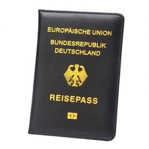 Funda para Pasaporte de Diseño Personalizado en Cuero PU con Logotipo Estampado en Oro - Product Image 1