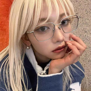 <strong>Glasses</strong> 2024 - Product Image 2