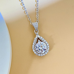 Waterdruppel Moissanite hanger ketting S925 sterling zilver peer geslepen D kleur gecertificeerde luxe choker voor vrouwen jubileum - Product Image 2
