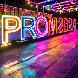 Venta al por mayor gigante RGB neón y tiras de LED marquesina carta mesa para <span class=keywords><strong>boda</strong></span> y cumpleaños decoraciones para fiestas con la parte superior - Product Image 5