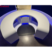 Table de présentation de nouvelles sportives haut de gamme pour enfants en Corian coloré avec LED