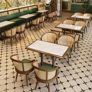 Set di Sedie e Tavolo da Pranzo in Legno e Pelle Moderno per Ristorante, Caffetteria e Banchetti - Product Image 1