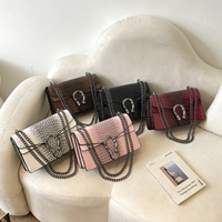 Sacs carrés en cuir PU pour femmes, texture crocodile, sacs à bandoulière avec chaîne, sacs à main, logo personnalisé OEM