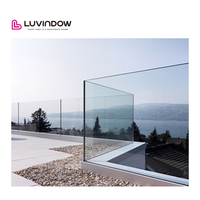 Balustrades et garde-corps en verre pour balcon et escalier avec design minimaliste pour villa, garantie 5 ans