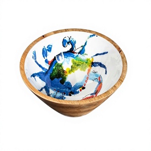 Bol en bois artisanal de design premium avec motif de crabe coloré, bol de service original pour la présentation des aliments - Product Image 1