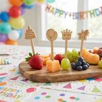 Piques à fruits en bambou personnalisées en forme de cœur et de rose, brochettes décoratives pour cocktails, cure-dents en bois jetables pour fêtes et mariages