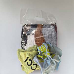 Trapos de Camiseta Reciclados de Colores Variados, 100% Algodón, Uso Industrial, 10 kg de Trapos para Limpieza - Product Image 1