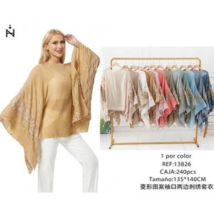 Maglione con Polsini Ricamati a Motivo Diamantato 135*140CM, Top Lavorato a Maglia Ampio da Donna - Product Image 1