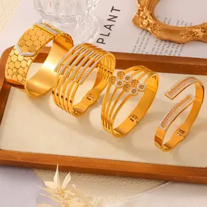 2024 New Luxus 18k Gold Plattiert Anti-Verschleierung Baum des Lebens Armreif 316L Edelstahl hohl Diamant-Armband für Damen