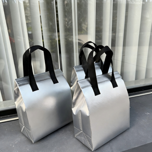 Термосумка-холодильник для еды и напитков на вынос: одноразовая, из нетканого материала с алюминиевой фольгой, для холодных и горячих напитков, кофе, доставки еды - Product Image 4