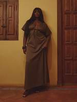 Robe longue élégante rayée grande taille, col en V profond, manches volantées, taille découpée à nouer, idéale pour les enterrements de vie de jeune fille et les soirées romantiques