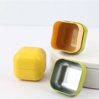 Logo personnalisable 55*55mm 2oz Mini boîte à thé carrée en métal poudre bonbons cosmétique conteneur cadeau boîte bouchon à vis alimentaire chocolat