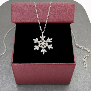 Collar con colgante de copo de nieve para mujer, cadena brillante con incrustaciones, joyería festiva de moda - Product Image 6