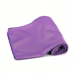 Toalla Deportiva Personalizada con Logotipo, Ultrafina, Cómoda y de Secado Rápido para Gimnasio y Fitness - Product Image 4