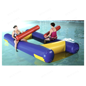 Jouets de piscine gonflables Aqua Joust, plateforme de combat gonflable rectangulaire et bâtons, jeux de combat aquatique - Product Image 1