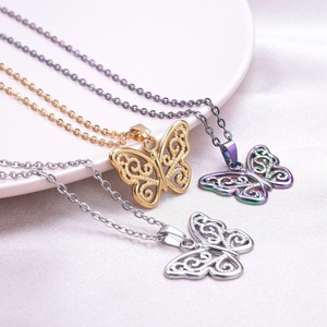Collier unisexe en acier inoxydable 304 doré avec pendentif papillon ajouré en filigrane, motif insecte animal, pour hommes et femmes - Product Image 5