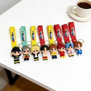 Offre Spéciale – Porte-clés <span class=keywords><strong>BTS</strong></span> 3D Créatif et Tendance, Figurine en Caoutchouc Souple, Pendentif pour Sac d'Écolier, Idéal pour Cadeau en Gros - Product Image 4