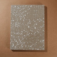 Dalles de terrazzo inorganique à granulats fins en gros d'usine, panneaux de terrazzo inorganique fins pour revêtements de sol intérieurs et extérieurs