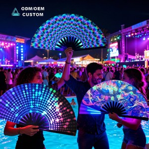 مروحة يدوية مخصصة بطول 13 بوصة مصنوعة من الخيزران مع حامل مطبوعة بحبر الأشعة فوق البنفسجية وتأثير فلوري - Product Image 1