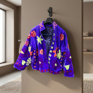 Veste en velours violet brodée pour femmes |   Broderie florale et sirène colorée |   Veste d'hiver bohème faite à la main - Product Image 1