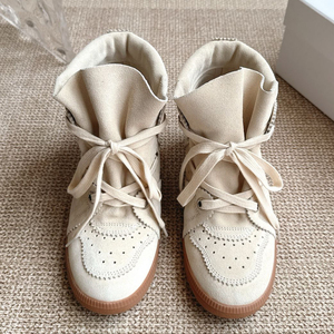 Bottes en <span class=keywords><strong>daim</strong></span> pour femmes pour l'automne et l'hiver perforées et respirantes, semelles plates pour le confort, bottes de cavalier décontractées à lacets - Product Image 5