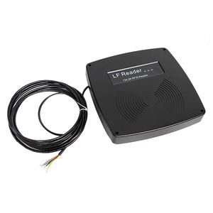 Scanner RFID robuste pour animaux - Antenne à réglage automatique |   Portée de lecture de 45 cm pour les enclos de bovins, de moutons et de porcs - Product Image 2